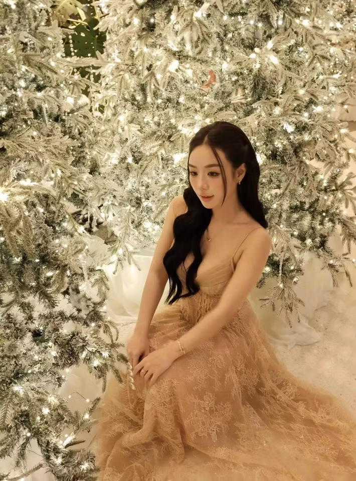 Vợ rapper Đạt G ngày càng quyến rũ, trẻ trung. Ảnh: FB Bảo Ngọc.