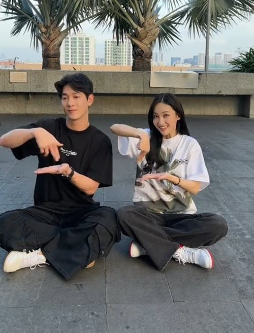 Song Luân không phản hồi về mối quan hệ với Juky San trong khi nữ ca sĩ cho biết, cả hai từng yêu nhau. Ảnh: Phụ Nữ Số.