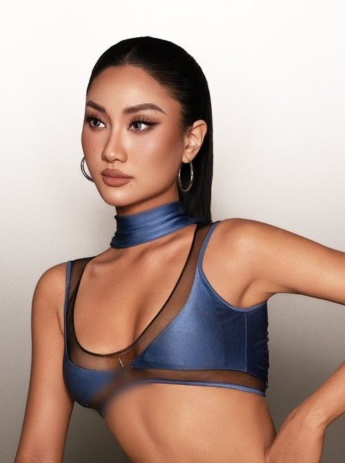 Theo Vietnamnet, Phương Linh tốt nghiệp Đại học Washington (Mỹ) với điểm GPA 3.6/4.0 được xếp vào loại xuất sắc. Ảnh: FB Phương Linh.