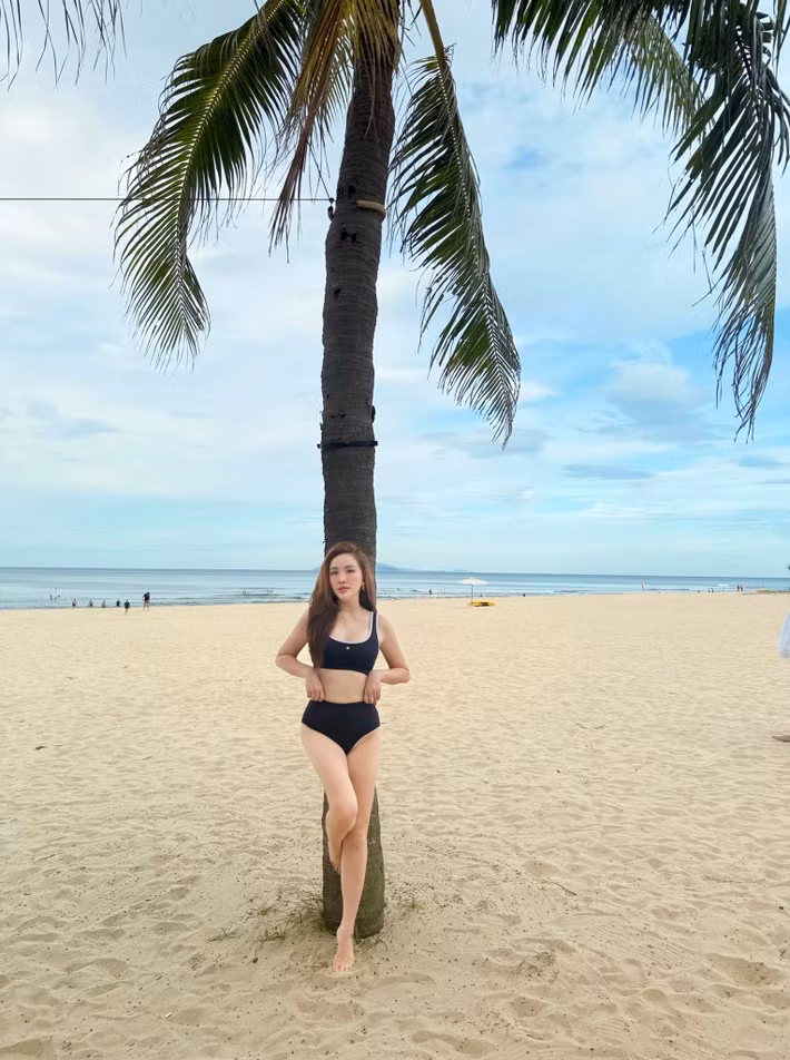 'Công chúa bong bóng' thường xuyên đi du lịch trong và ngoài nước.