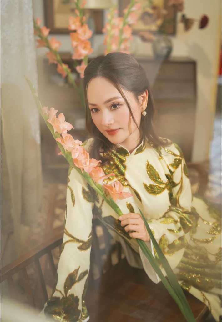 Vì yêu bạn trai người Đức quá sâu đậm, Lan Phương mong muốn đối phương quay lại. Sau khi tình yêu tan vỡ, nữ diễn viên lao vào công việc. Ảnh: FB Lan Phương.