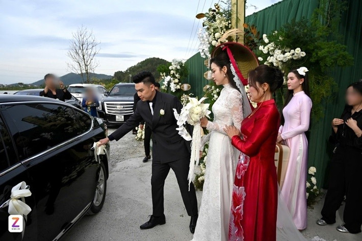 Theo Znews, trước đó, vợ chồng Đỗ Thị Hà có 6 ngày tới các địa danh nổi tiếng ở Pháp, Italy và Thụy Sĩ để chụp ảnh cưới. Ảnh: Znews.