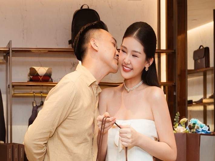 Ngân Anh chia sẻ trên Vietnamnet, cô được chồng hỗ trợ về tinh thần và tài chính.