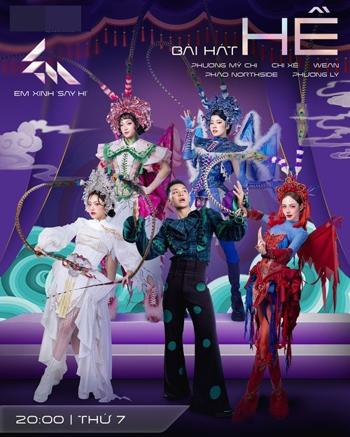 Trong livestage 2 Em xinh say hi, Phương Mỹ Chi làm đội trưởng trong nhóm gồm Phương Ly, Pháo, Chi Xê. Nhóm thể hiện ca khúc Hề. Ảnh: FB Phương Mỹ Chi.