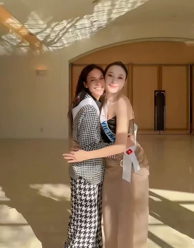 Lauriela năm nay 27 tuổi, là tiếp viên hàng không. Bạn cùng phòng của Kiều Duy giành vương miện Miss Angola 2017. Đại diện Angola xếp thứ 3 trong bảng dự đoán top 20 Miss International 2025 của chuyên trang sắc đẹp Missosology. Ảnh: FB Kiều Duy.