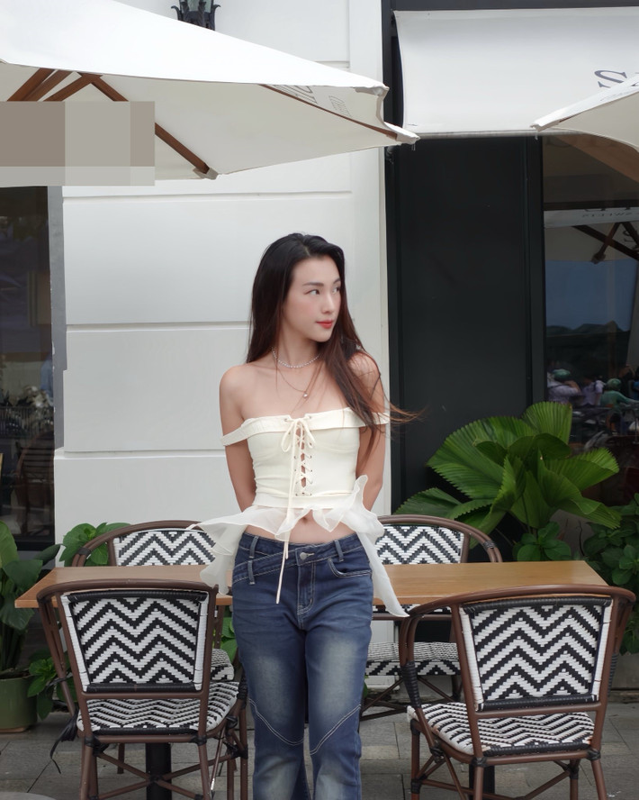 Nữ MC sinh năm 1990 đẹp ngọt ngào, quyến rũ sau 1 lần sinh nở.