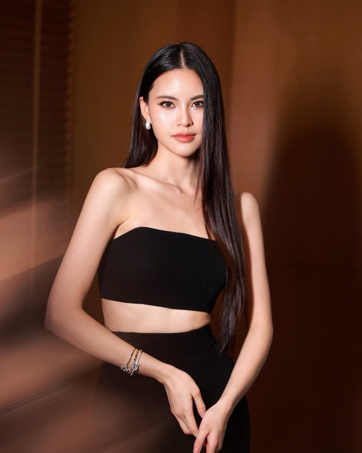 Á hậu 2 Hoa hậu Hoàn vũ Thái Lan 2023 lấn sân đóng phim vào năm 2025 khi tham gia dự án phim Twins. Ảnh: FB Nicha Poonpoka.