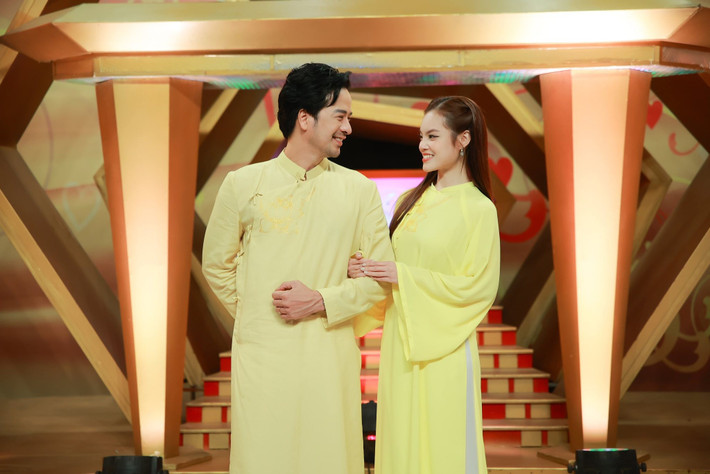 Mới đây, xuất hiện trong chương trình Vợ chồng son, Đoàn Minh Tài - Sunny Đan Ngọc kể lại chuyện tình giữa hai người trước khi kết hôn. Theo Người Đưa Tin, Đoàn Minh Tài được bố của Sunny Đan Ngọc phẫu thuật tuyến giáp vào năm 2020. Ảnh: FB Đoàn Minh Tài.