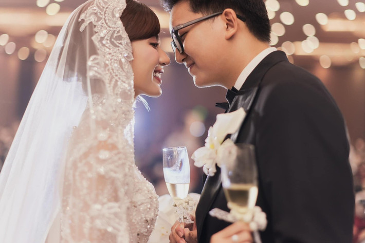 Nguyễn Ngọc Huyền đóng nhiều phim truyền hình: Dịu dàng màu nắng, Thương ngày nắng về, Món quà của cha. Tháng 1/2024, cô kết hôn với Duy Minh - cháu trai nghệ sĩ Chí Trung. Ảnh: Tiền Phong.