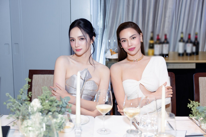 Trong showbiz, Hương Giang có mối quan hệ thân thiết với Hồ Ngọc Hà. Ảnh: FB Hương Giang.