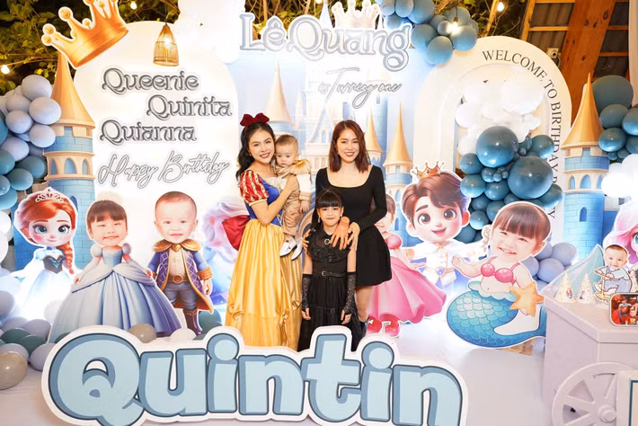 Lê Phương, Kha Ly, Thanh Trúc thường xuyên góp mặt trong các sự kiện quan trọng của Vân Trang. Ảnh: FB Vân Trang.