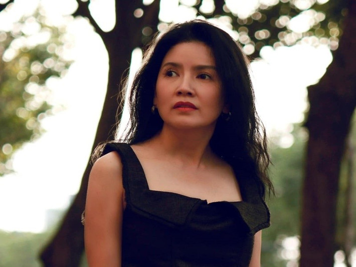 Theo Tiền Phong, nghệ sĩ Ngọc Trinh sinh ra trong gia đình không có truyền thống nghệ thuật. Từ nhỏ, cô yêu thích cải lương, thần tượng nghệ sĩ Tài Linh, Ngọc Huyền. Ảnh: FB Ngọc Trinh.