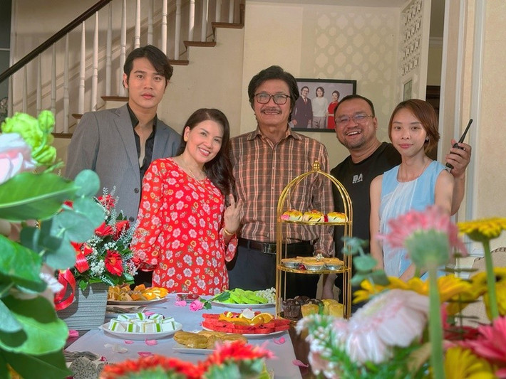 Chia sẻ trên Vietnamnet, Công Ninh cho biết, Ngọc Trinh sống và làm nghề tử tế. Nữ diễn viên luôn đối đãi anh em đồng nghiệp chân thành, không toan tính bất cứ điều gì, đôi khi chấp nhận phần thiệt về mình. Ảnh: Phụ Nữ TP HCM.