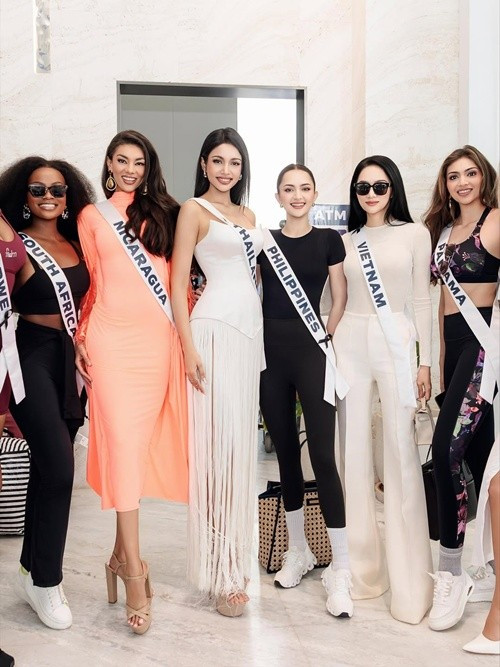 Mỹ nhân Philippines đọ sắc đại diện Việt Nam, Thái Lan, Nam Phi, Panama và Nicaragua ở Miss Universe 2025. Ảnh: FB Hương Giang.