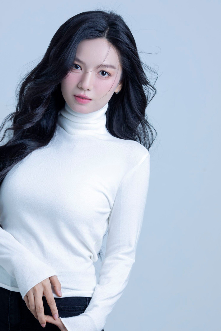 Trước Mưa đỏ, Hạ Anh đóng nhiều phim như Lật mặt: 48h, Yêu đi đừng sợ, Cả một đời ân oán phần 2, Lưới trời. Ảnh: FB Lê Hạ Anh.