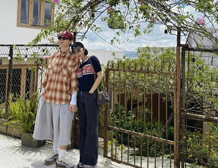 Ngày 5/7/2015 là ngày chính thức hẹn hò của Diệu Nhi - Anh Tú. Mới đây, cặp đôi đi du lịch kỷ niệm 10 năm bên nhau. Ảnh: Instagram Diệu Nhi.