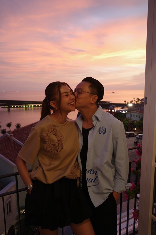 Vợ chồng nữ người mẫu mong có con trong năm nay. Ảnh: FB Thanh Hằng.