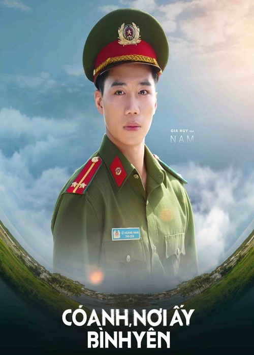 Trước Mưa đỏ, nam diễn viên sinh năm 2002 đóng Không thời gian, Những chặng đường bụi bặm, Tình trạng: Đã ly hôn, Có anh, nơi ấy bình yên. Ảnh: Tiền Phong.