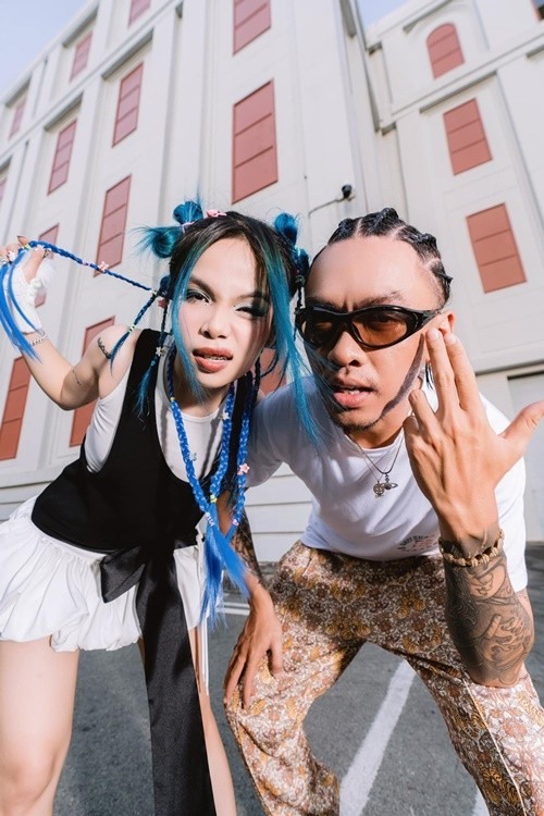 Minh Lai cho biết, tình cảm chỉ là một câu chuyện bên lề, anh và Liu Grace đều muốn được tập trung nhiều nhất vào các sản phẩm âm nhạc. Ảnh: FB Minh Lai.