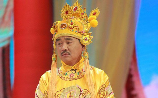 Vai Ngọc Hoàng của Quốc Khánh gây ấn tượng bởi ánh mắt, ngữ điệu chậm rãi, những khoảng lặng đúng lúc. Ảnh: Vietnamnet.