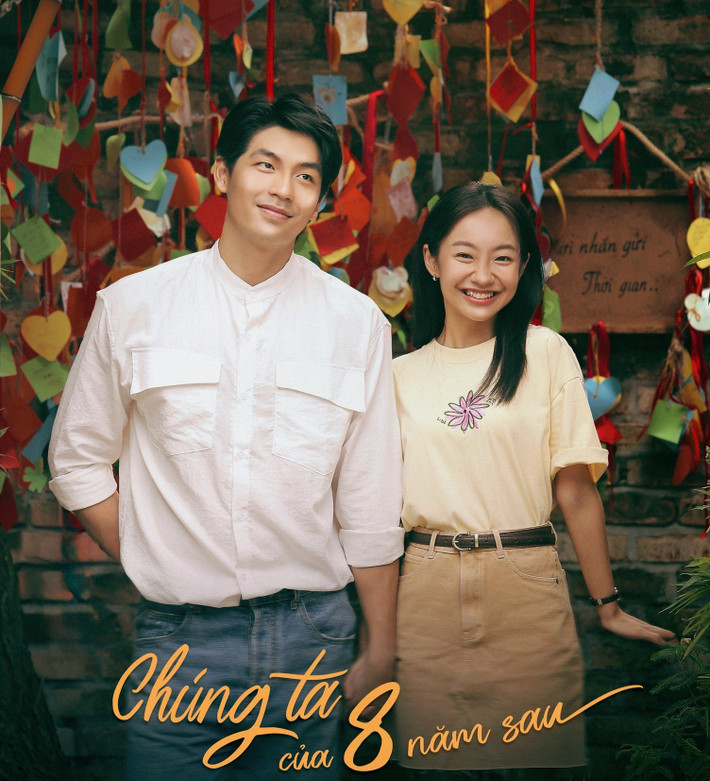 Hoàng Hà kết hợp ăn ý với Quốc Anh trong Chúng ta của 8 năm sau. “Nói thế này không phải quá tự tin nhưng tôi tự hào rằng chỉ cần phim này thôi, tôi và Quốc Anh đã có thể gọi là một cặp rất ăn ý trên màn ảnh rồi. Vì chúng tôi đã quay hết hành trình phim và biết những cảnh sau như thế nào, độ ăn ý tới đâu”, cô chia sẻ trên Dân Việt. Ảnh: Vietnamnet.