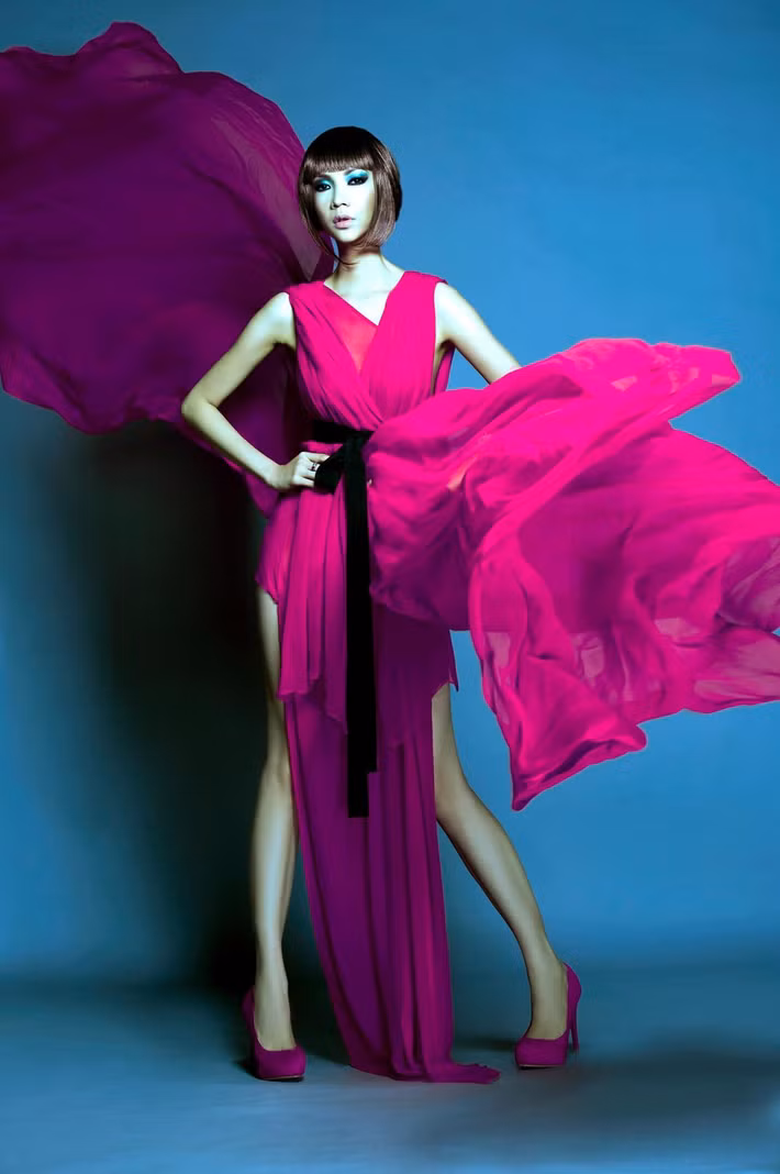 Xuân Lan thuộc thế hệ người mẫu tiên phong của thời trang Việt Nam. Cô nổi bật với mái tóc ngắn đặc trưng, gương mặt góc cạnh và phong cách trình diễn mạnh mẽ, khác biệt.