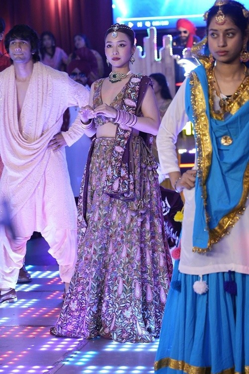 Phim có 75% bối cảnh quay tại Việt Nam và 25% quay tại Ấn Độ. Ảnh: VOV.