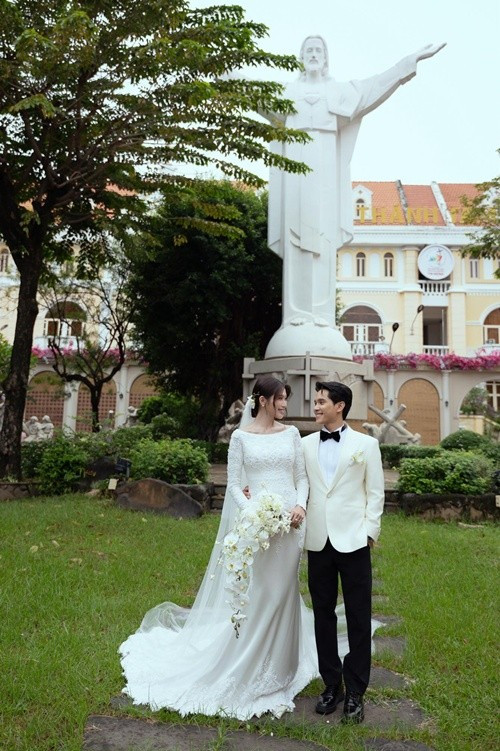 Theo Tiền Phong, doanh nhân Phát Nguyễn là chủ tịch Hội đồng quản trị, CEO khách sạn. Ảnh: Instagram Quỳnh Châu.