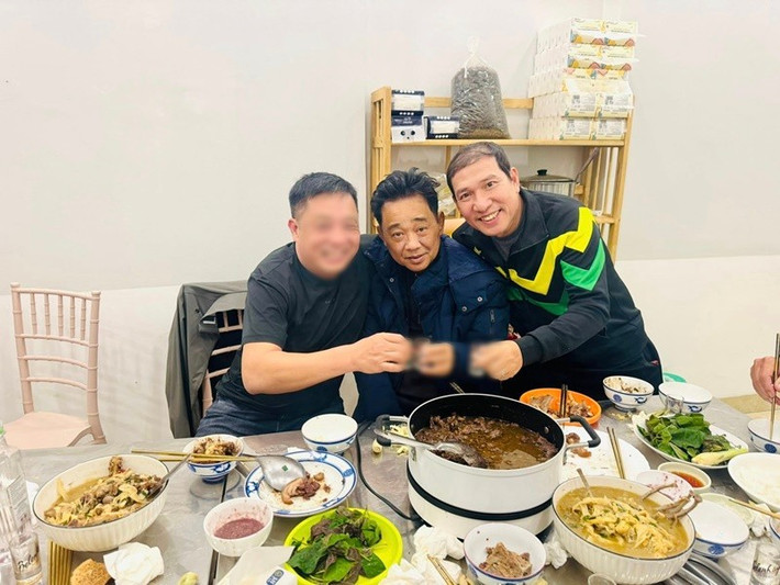 Quốc Khánh chia sẻ trên Báo Phụ nữ Việt Nam rằng sức khỏe hiện tại của anh vẫn ổn định, không nghiêm trọng như những đồn đoán trên mạng xã hội. Ảnh: FB Quang Thắng.