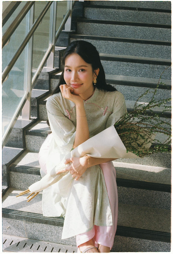 Nàng hậu khoe mẹ chồng trẻ trung, dễ thương. “Tôi đã học hỏi được nhiều từ mẹ về cách chăm sóc gia đình, con cái”, Phương Anh tiết lộ. Ảnh: FB Phương Anh.