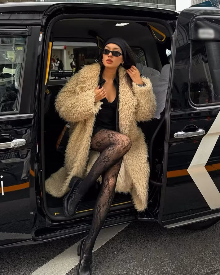 Thảo Nhi Lê hiện tại có cuộc sống sang chảnh nhờ kinh doanh, làm người mẫu. Ảnh: FB Thảo Nhi Lê.