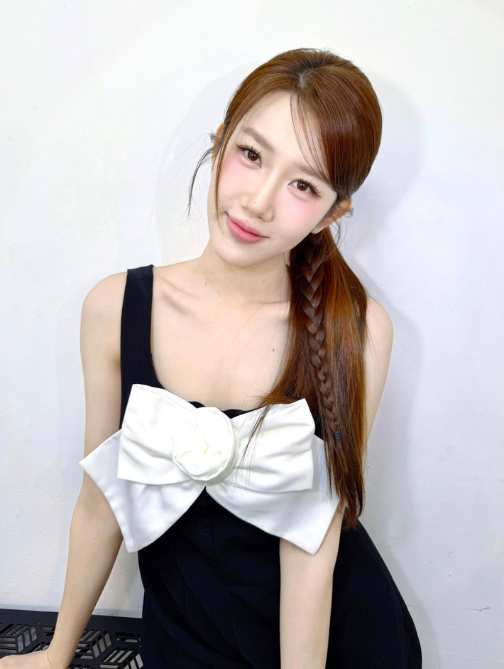 Mới đây, theo Tiền Phong, Thúy Ngân cho biết, cô và Võ Cảnh kết thúc mối quan hệ cách đây 7-8 tháng. “Cả hai là bạn bè, vẫn vui vẻ với nhau. Mọi người làm vậy, chúng tôi khó xử lắm. Cả hai không ghét bỏ gì nhau hết", Thúy Ngân nói. Ảnh: FB Thúy Ngân.