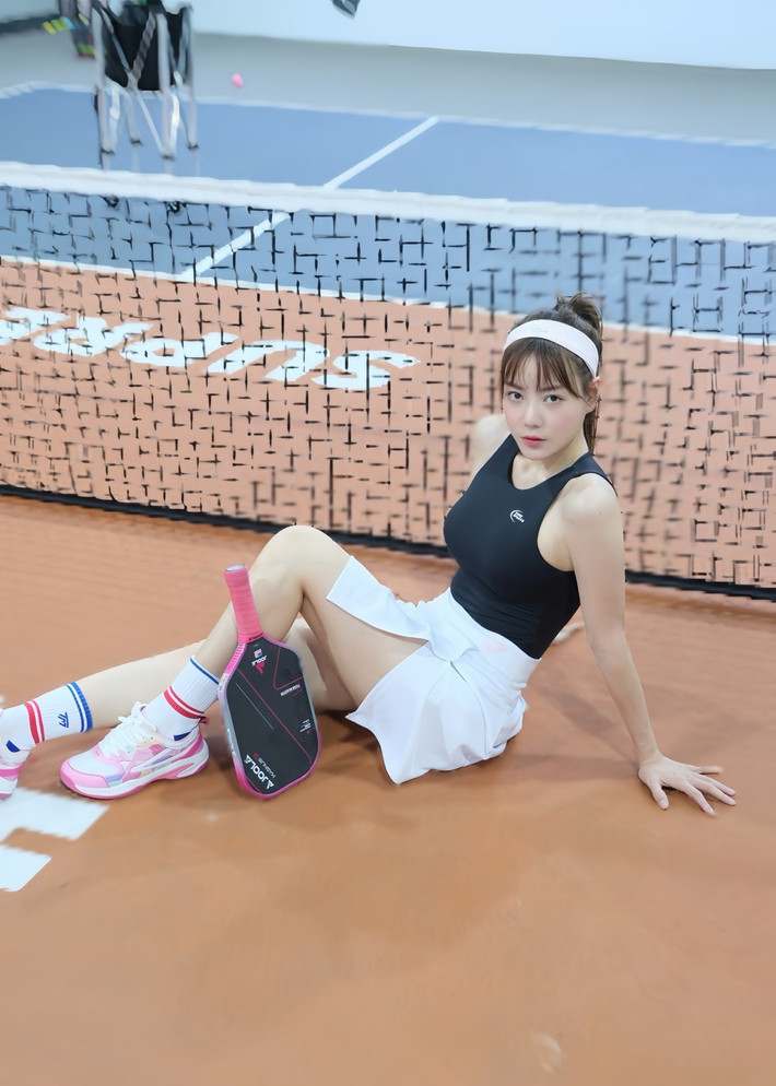 Thanh Hương chăm tập gym, pickleball để giữ vóc dáng thon gọn sau 2 lần sinh nở. Ảnh: FB Thanh Hương.