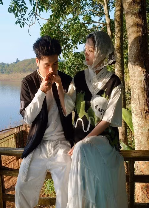 Vợ Hồ Quang Hiếu là người mẫu Tuệ Như. Cặp đôi kết hôn năm 2023. Ảnh: FB Hồ Quang Hiếu.