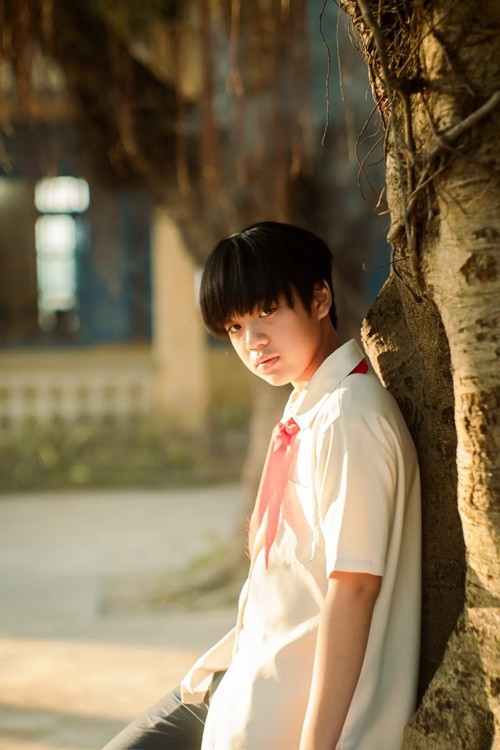 Hạo Khang vào vai Phúc giai đoạn năm 12 tuổi trong phim Ngày xưa có một chuyện tình. Ảnh: VTV.