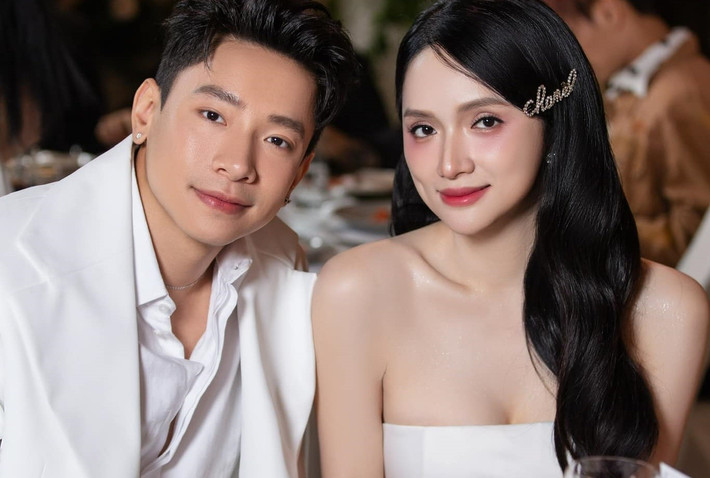 Phú Cường là người mẫu, huấn luyện viên thể hình, được chú ý sau khi gắn bó với Hương Giang.