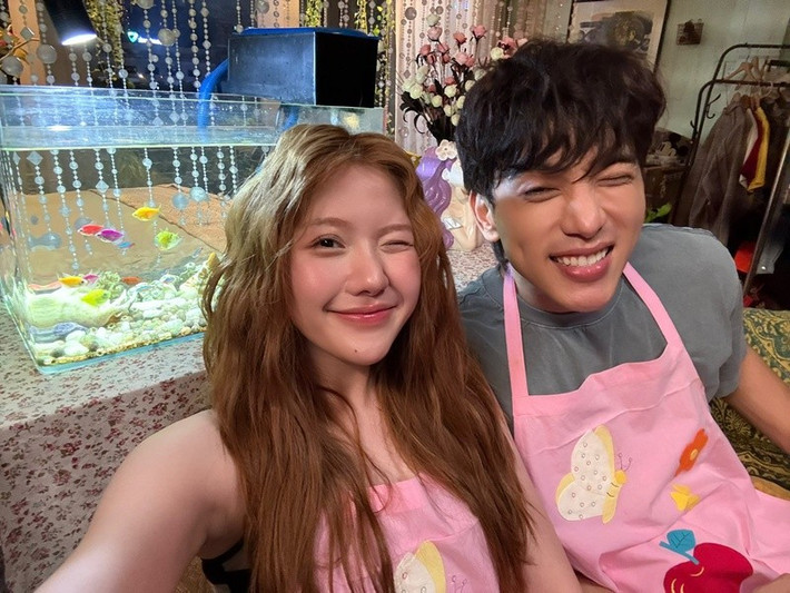 Uyển Ân chia sẻ trên Vietnamnet, Trấn Thành chưa biết vai diễn của cô có cảnh nóng. "Không biết xem xong, anh Thành có cảm nghĩ thế nào? Tôi phải rủ rê anh ấy xem phim mới được", nữ diễn viên cho hay. Ảnh: FB Uyển Ân.