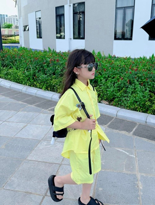 Theo Vietnamnet, năm 2021, Cherry An Nhiên có thu nhập khoảng 30 - 50 triệu đồng/tháng.