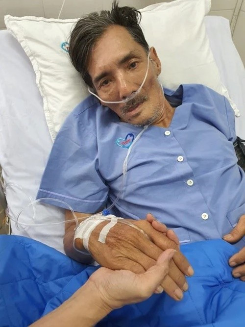 Ít năm qua, Thương Tín liên tục gặp vấn đề về sức khỏe. Năm 2021, ông bị đột quỵ. Ảnh: Dân Việt.