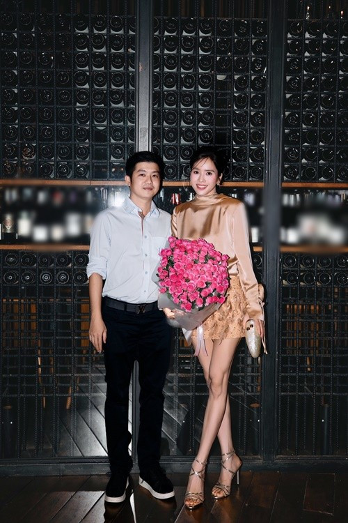 Trên trang cá nhân, khoe loạt ảnh bên bạn trai, Bella Mai bày tỏ: "Cảm ơn tất cả những lời chúc, những quan tâm và yêu thương mọi người đã gửi đến mình, từng lời chúc đều như một món quà ấm áp... Ảnh: FB Bella Mai.