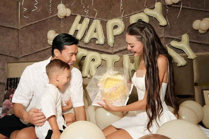 Bên cạnh việc chăm sóc gia đình nhỏ, Dianka vẫn duy trì công việc người mẫu. Ảnh: FB Bùi Tiến Dũng.