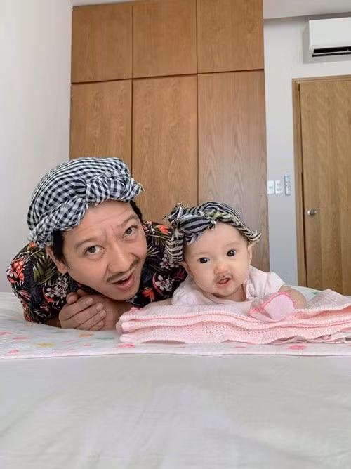 Hình ảnh con gái Nhã Phương ngày còn rất nhỏ gây chú ý khi được hé lộ. Ảnh: FB Nhã Phương.