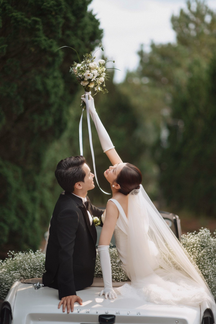 Theo Znews, Quỳnh Châu và Ngọc Phát hẹn hò 5 năm trước khi quyết định về chung một nhà.