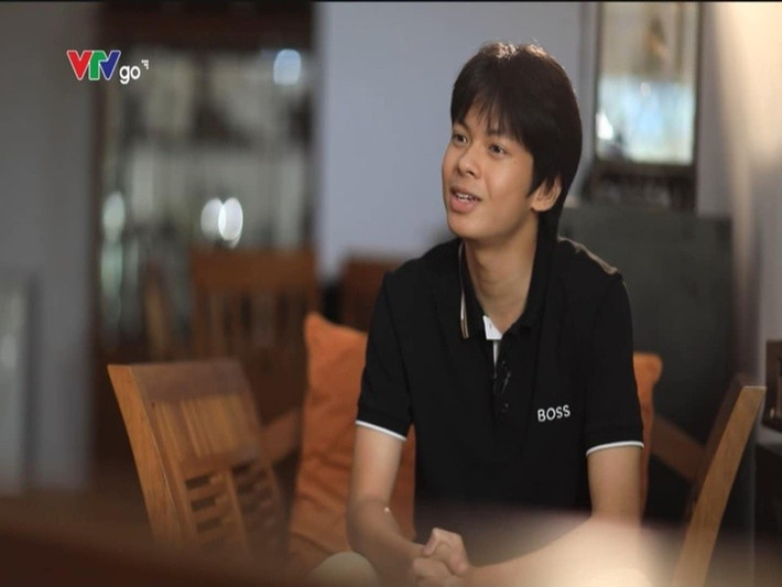 Chia sẻ trên Vietnamnet, Trần Tú cho biết, cậu biết ơn, cảm kích và nhớ ê-kíp Bố ơi! Mình đi đâu thế từ các cô biên tập đã chạy theo mình dưới nắng nóng, đến các anh quay phim đã ghi lại từng khoảnh khắc quý giá giữa cậu và bố. Ảnh: Vietnamnet.