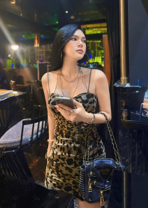 Trước Thiên Tây, Ngọc Trinh từng hẹn hò cầu thủ Liễu Quang Vinh. Ảnh: FB Lê Ngọc Trinh.