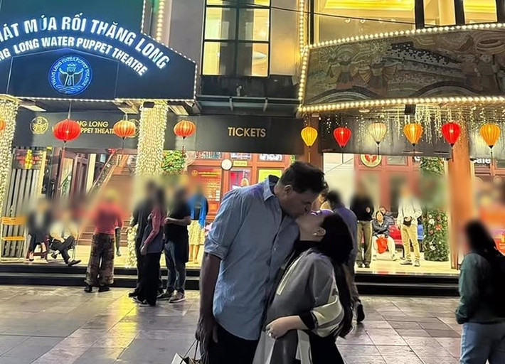 Trương Phương cao 1m50 trong khi đó, cô người đẹp cao đến 1m9. Ảnh: FB Trương Phương.