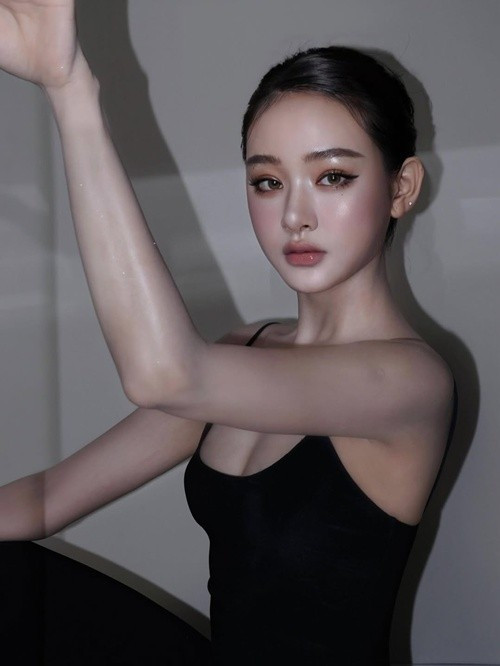 Sau khi vào showbiz, Hiền Hồ sống sang chảnh hơn. Ảnh: FB Hiền Hồ.