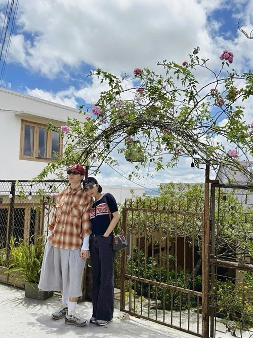 "Tôi xuất thân từ diễn viên sân khấu kịch. Người đầu tiên tôi đồng hành khi ra trường là Diệu Nhi. Chúng tôi diễn chung cả chục năm, hiểu nhau. Tôi thích Diệu Nhi từ nghề nghiệp đến con người", Tiền Phong dẫn lời Anh Tú Atus. Ảnh: Instagram Diệu Nhi.