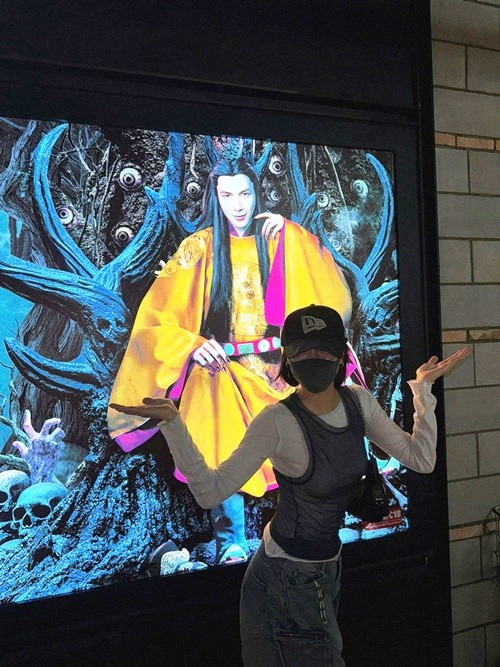 "Vẫn luôn có mặt bằng cách này hay cách khác. Cả nhà ơi, nhớ ra rạp ủng hộ Hoàng tử quỷ nha", Diệu Nhi viết trên trang cá nhân. Ảnh: FB Diệu Nhi.