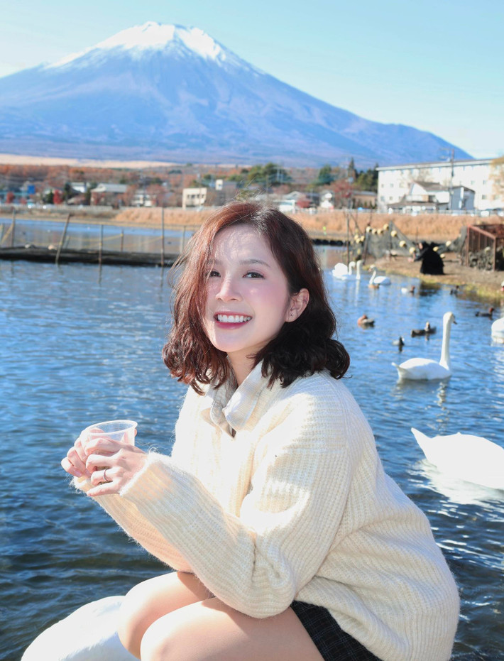 Ngọc Huyền và Đình Tú tận hưởng cuộc sống vợ chồng son ngọt ngào. Trong tuần trăng mật ở Nhật Bản, Ngọc Huyền được chồng ghi lại nhiều khoảnh khắc đẹp. Ảnh: FB Ngọc Huyền.